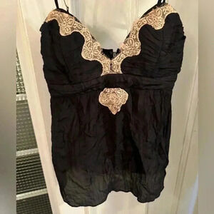 Peep Studios 100% silk cami black with cream lace trim adjustable straps size M